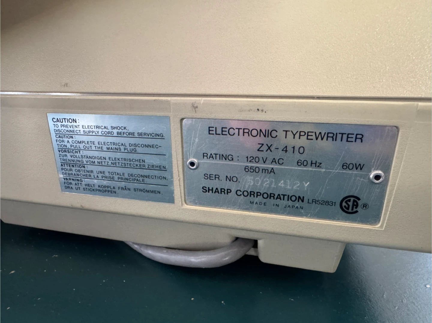 Sharp Electronic Typewriter ZX-410 - photo 5