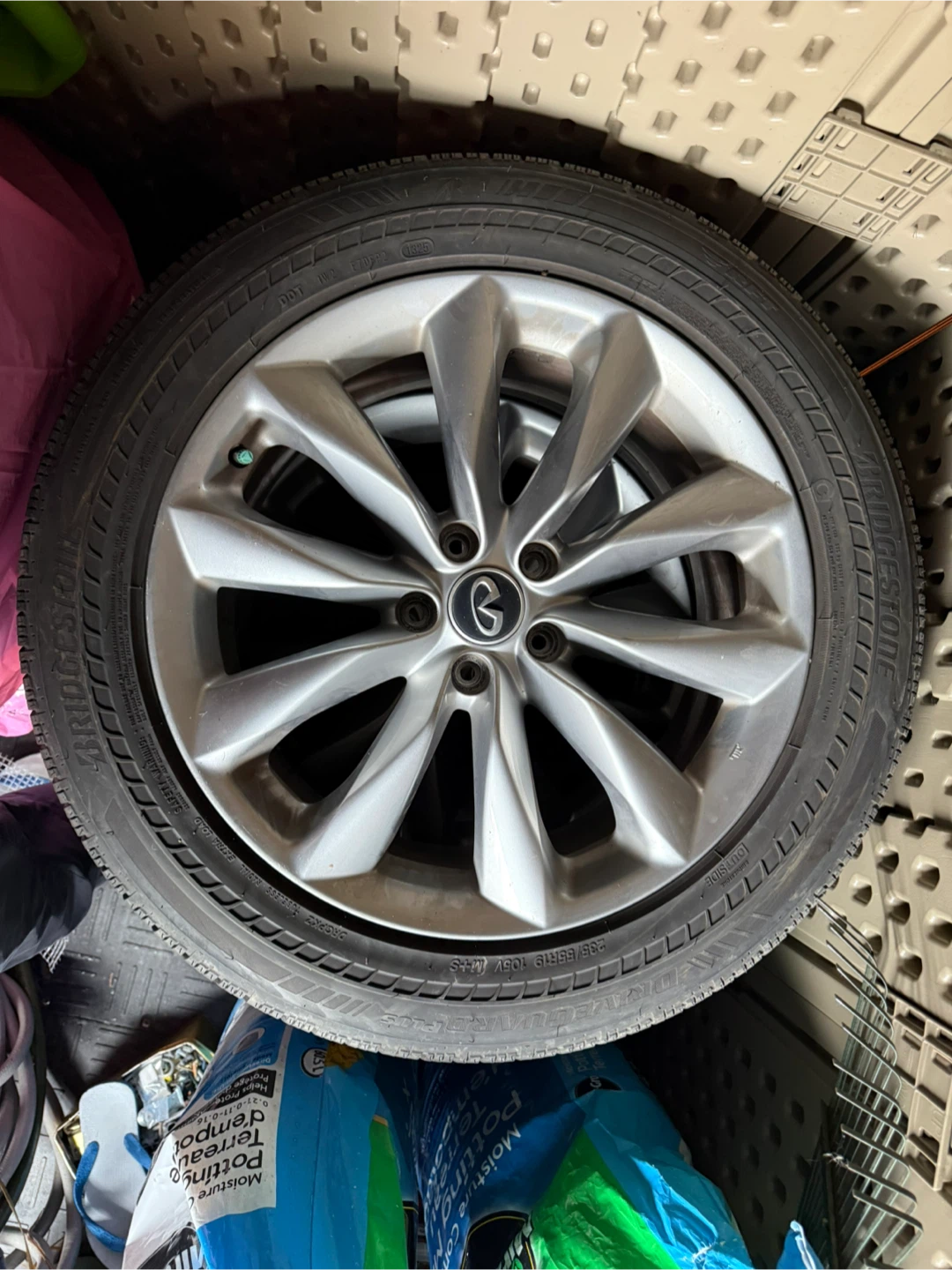 Alloy Wheel with Bridgestone Tire 235/55R19 - photo 3