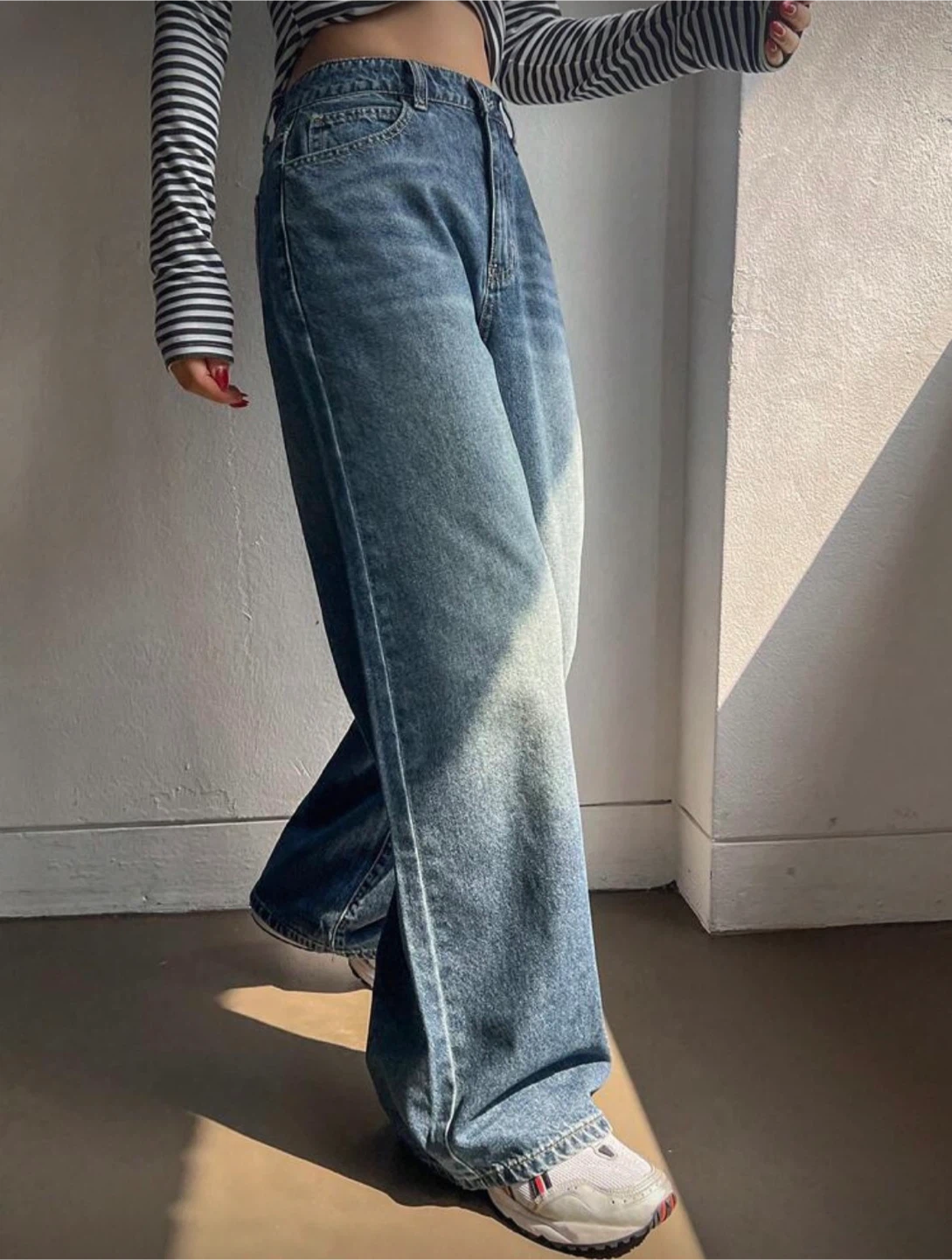Women's Blue Wash Wide Leg Jeans - photo 5