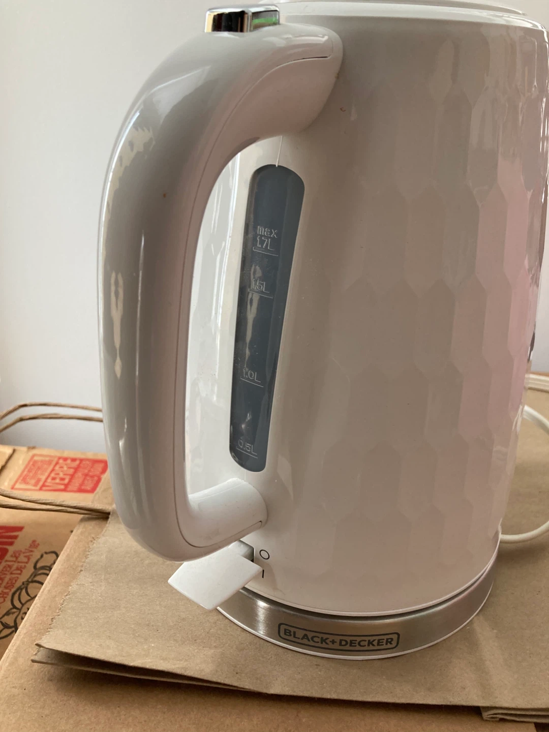 BLACK+DECKER Electric Kettle KE1560WC