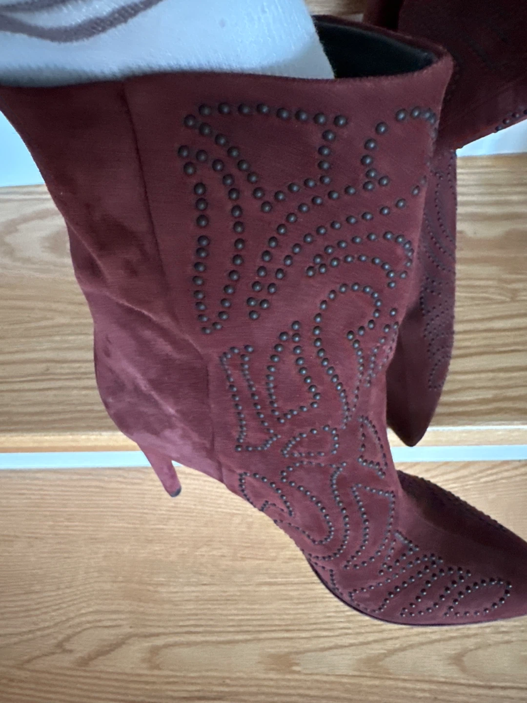 NOW. Made in Italy Suede Studded Ankle Boots - Burgundy - photo 3