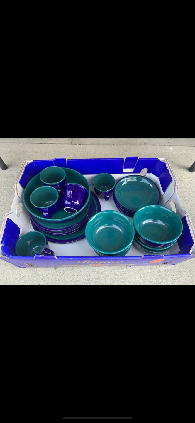 Teal/Blue Dinnerware Set