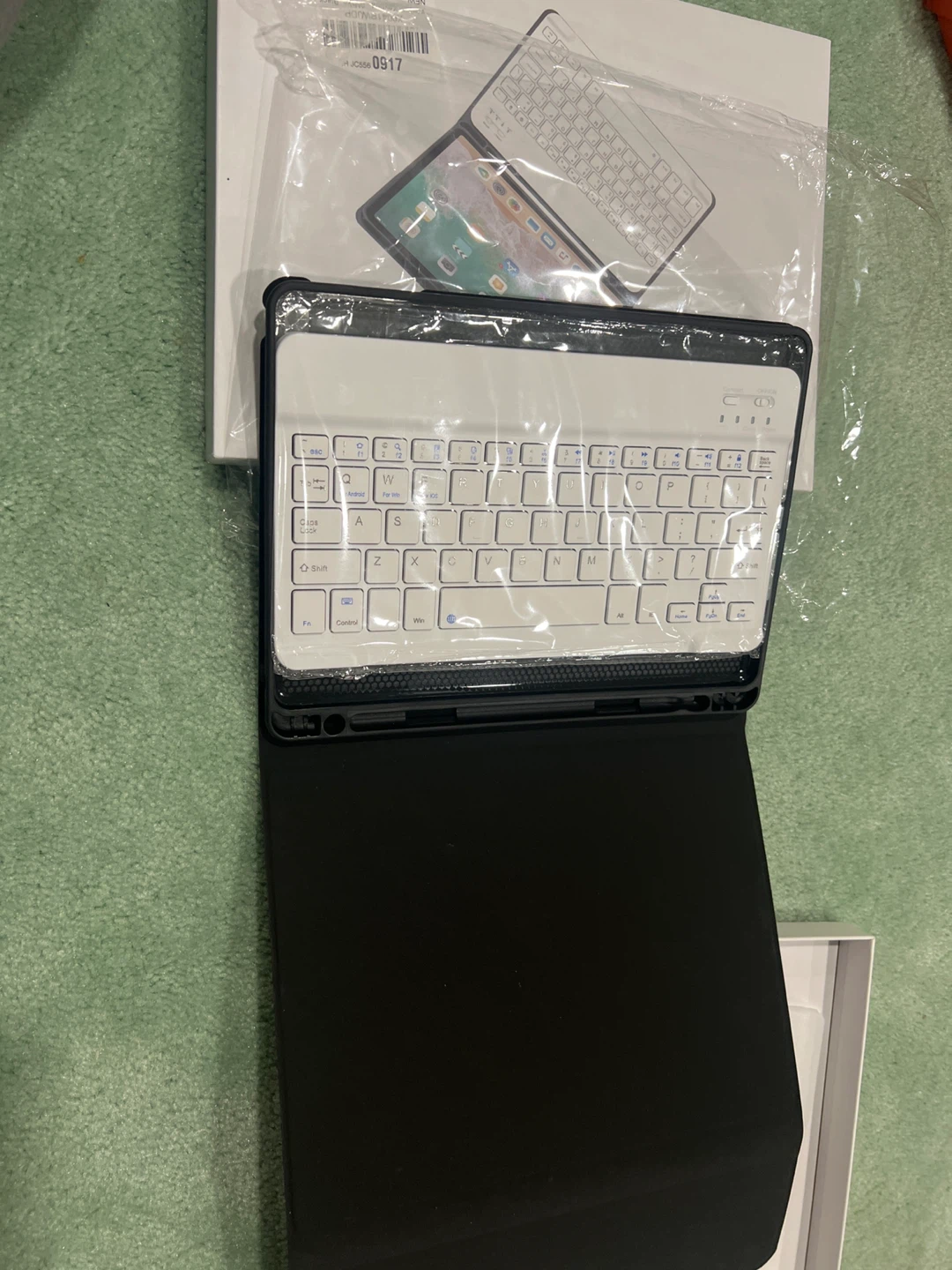 Wireless Bluetooth Keyboard Case for Tablet - photo 4