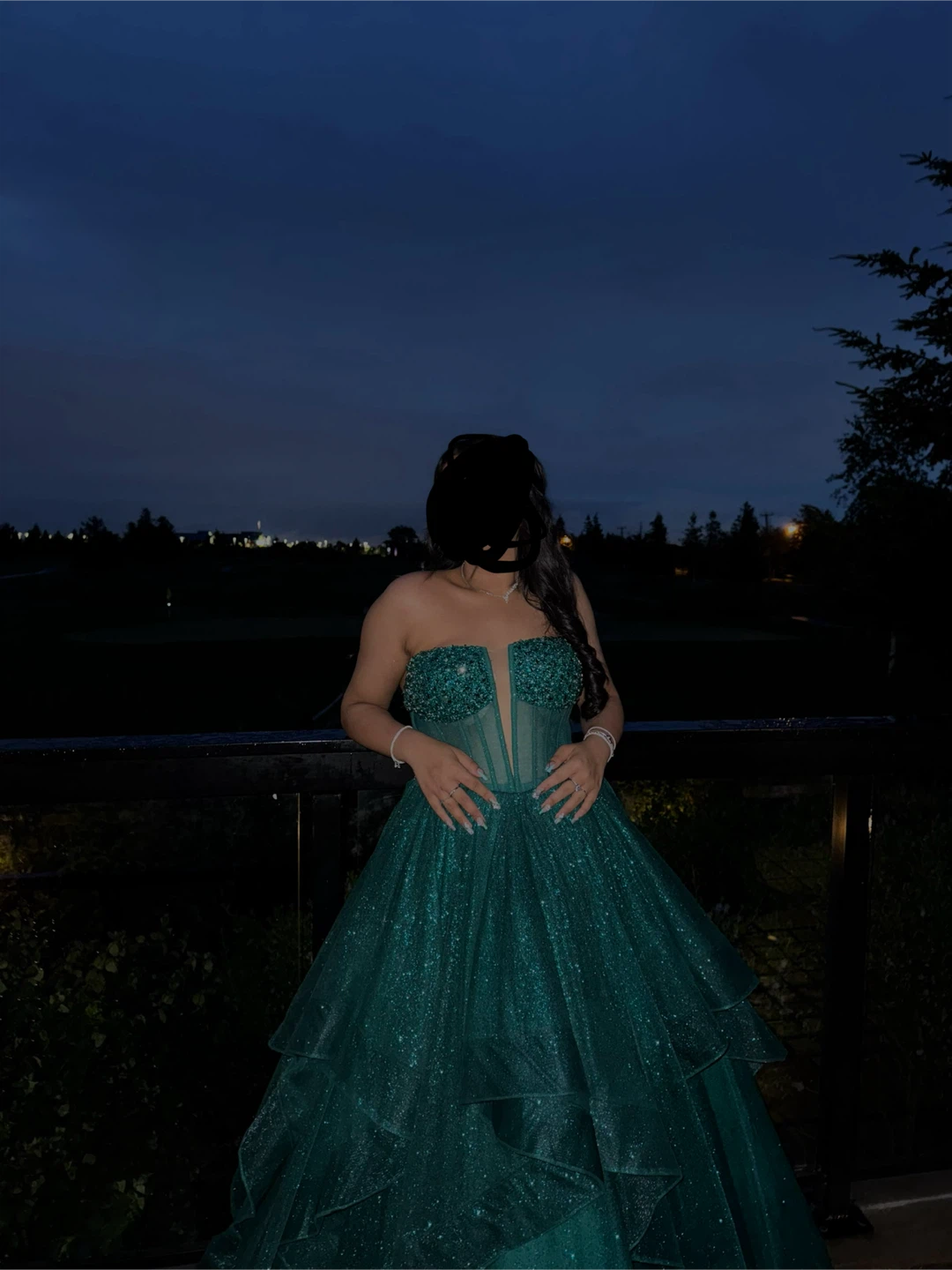Emerald green prom dress - photo 2