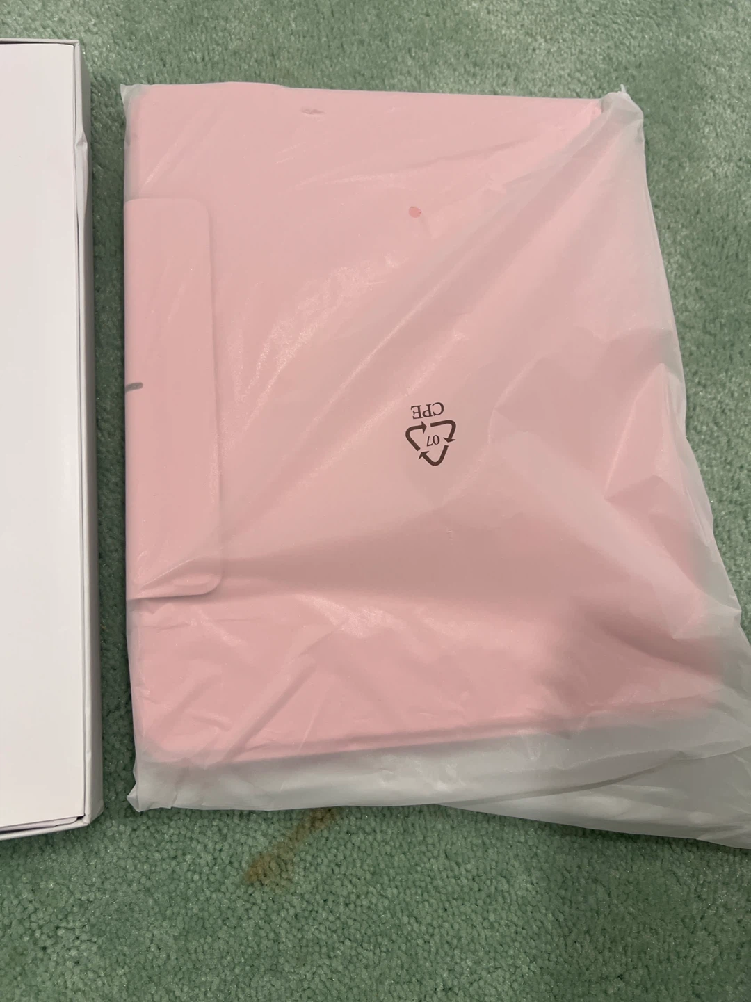 ESR Ascend Series Keyboard Case for Tablet - Pink - photo 3