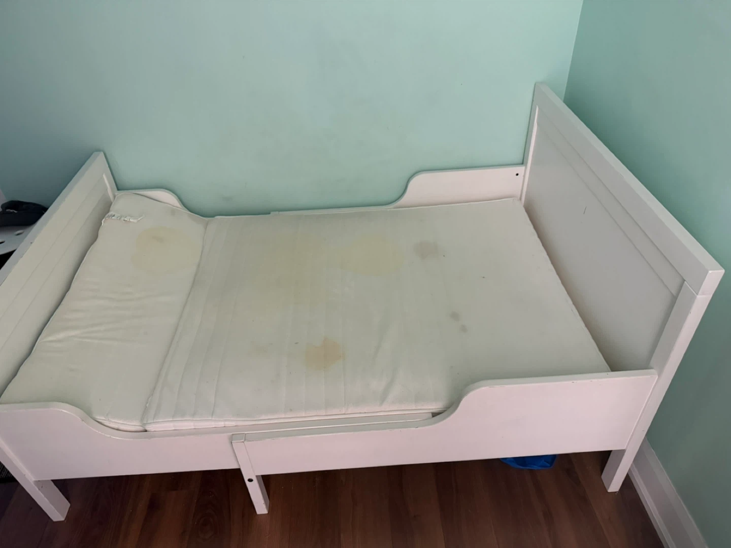 Toddler Bed White - Includes Mattress - photo 2