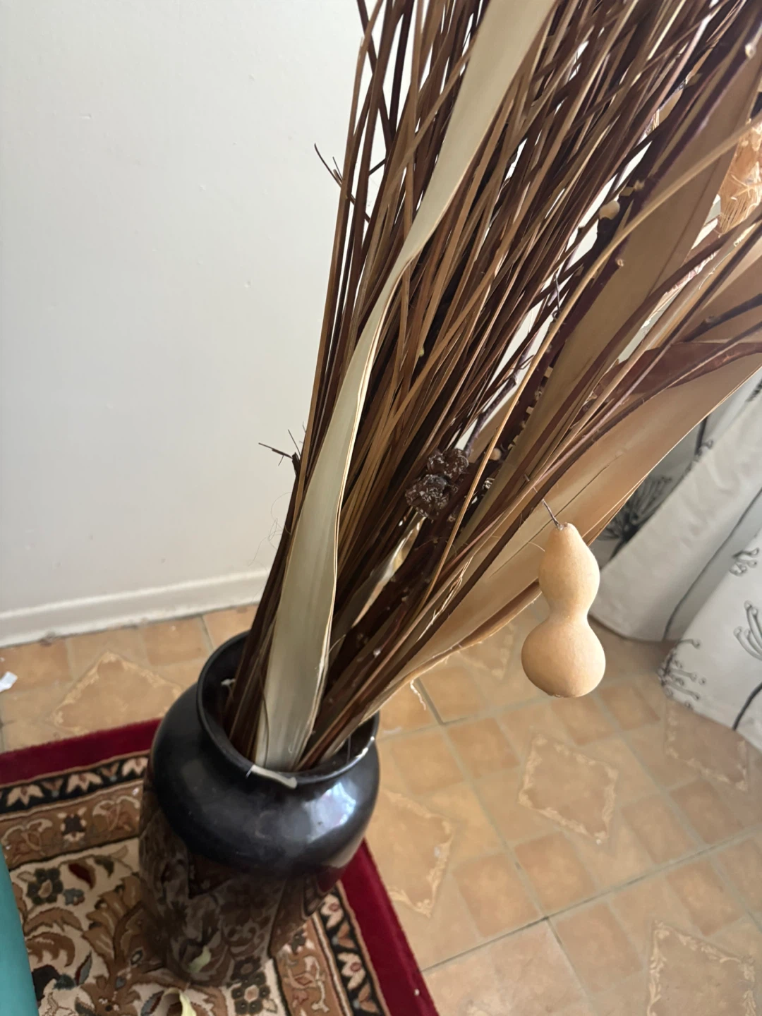 Dried Floral Arrangement with Ornaments - photo 2