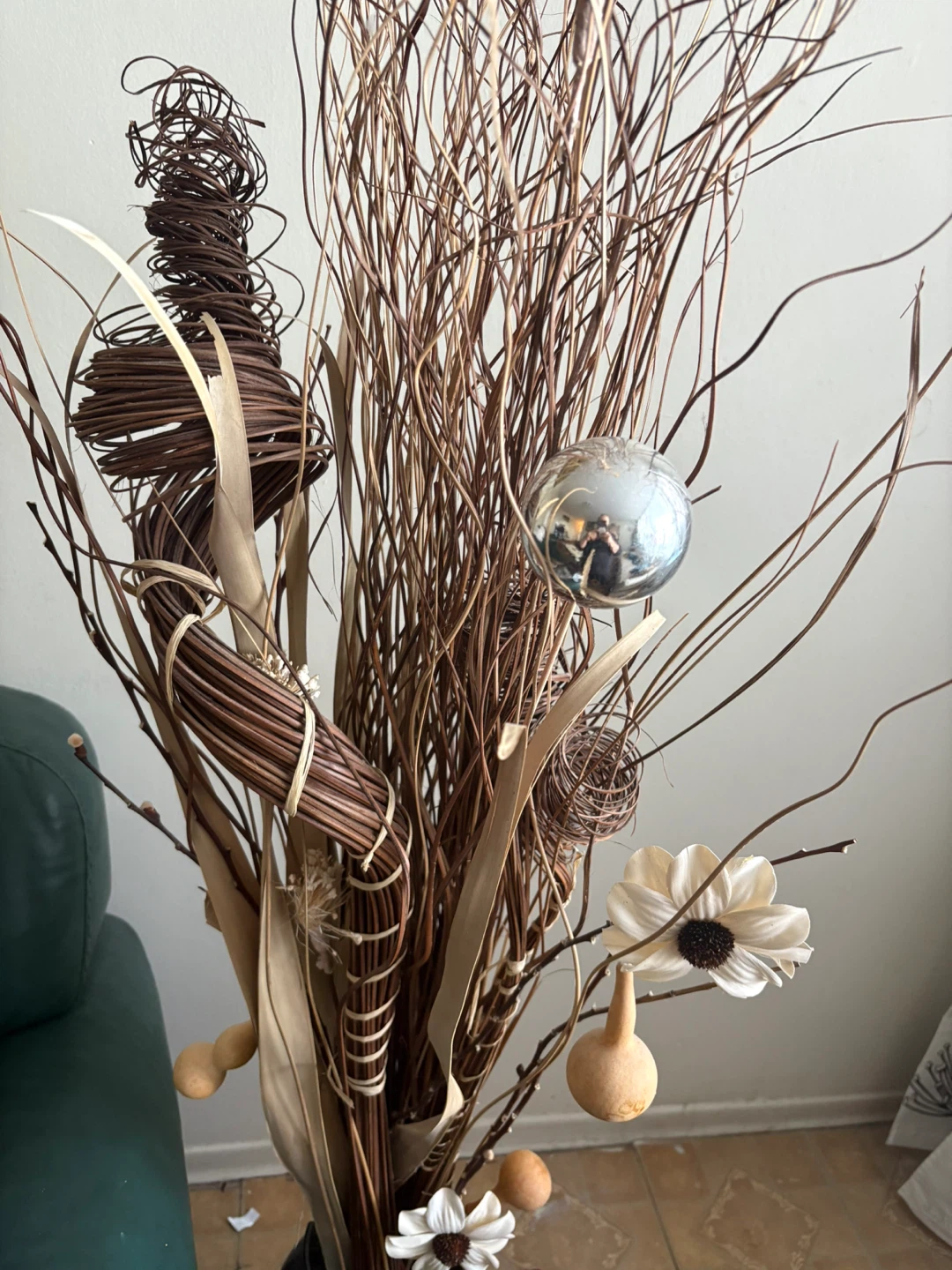 Dried Floral Arrangement with Ornaments