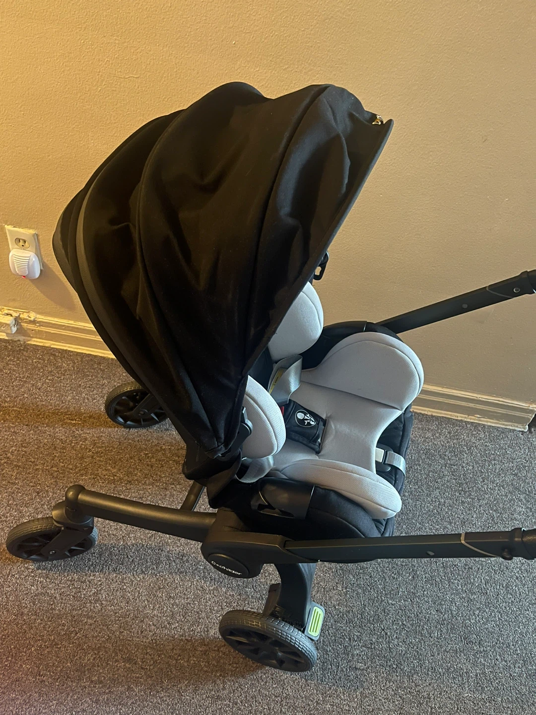 Baby Stroller includes the rain cover