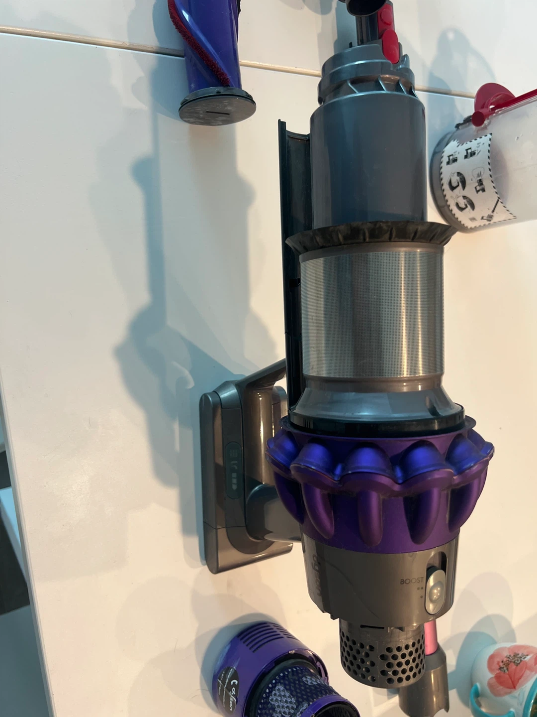 Dyson V10 - photo 2