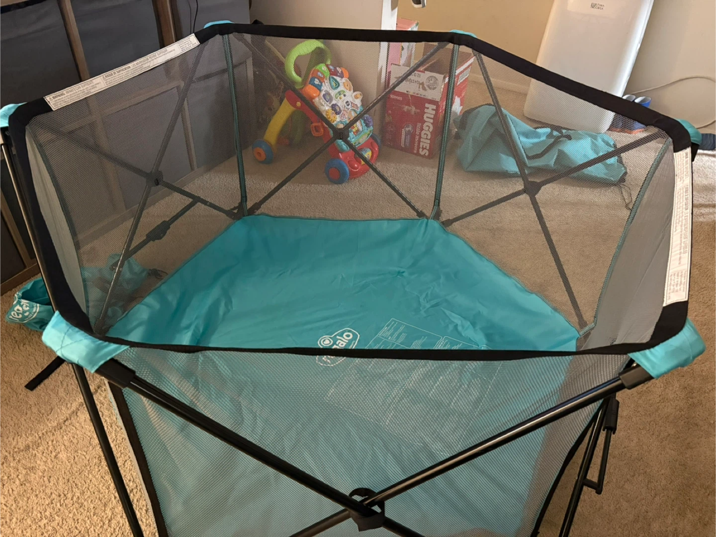 Regalo Play Yard