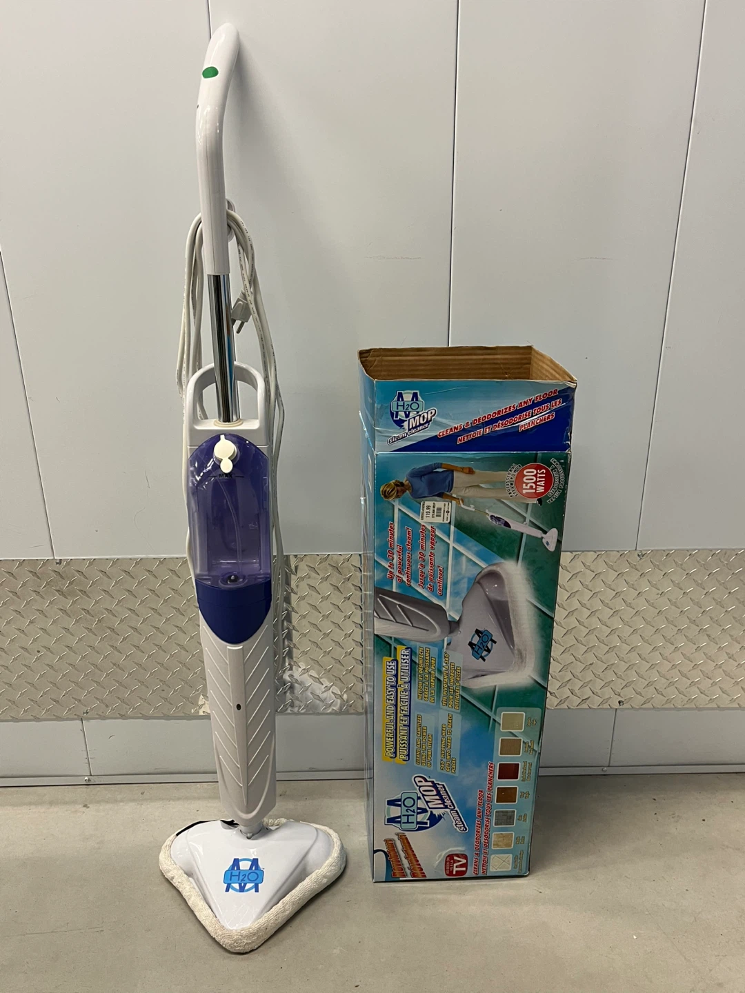 H2O Mop Steam Cleaner - photo 2