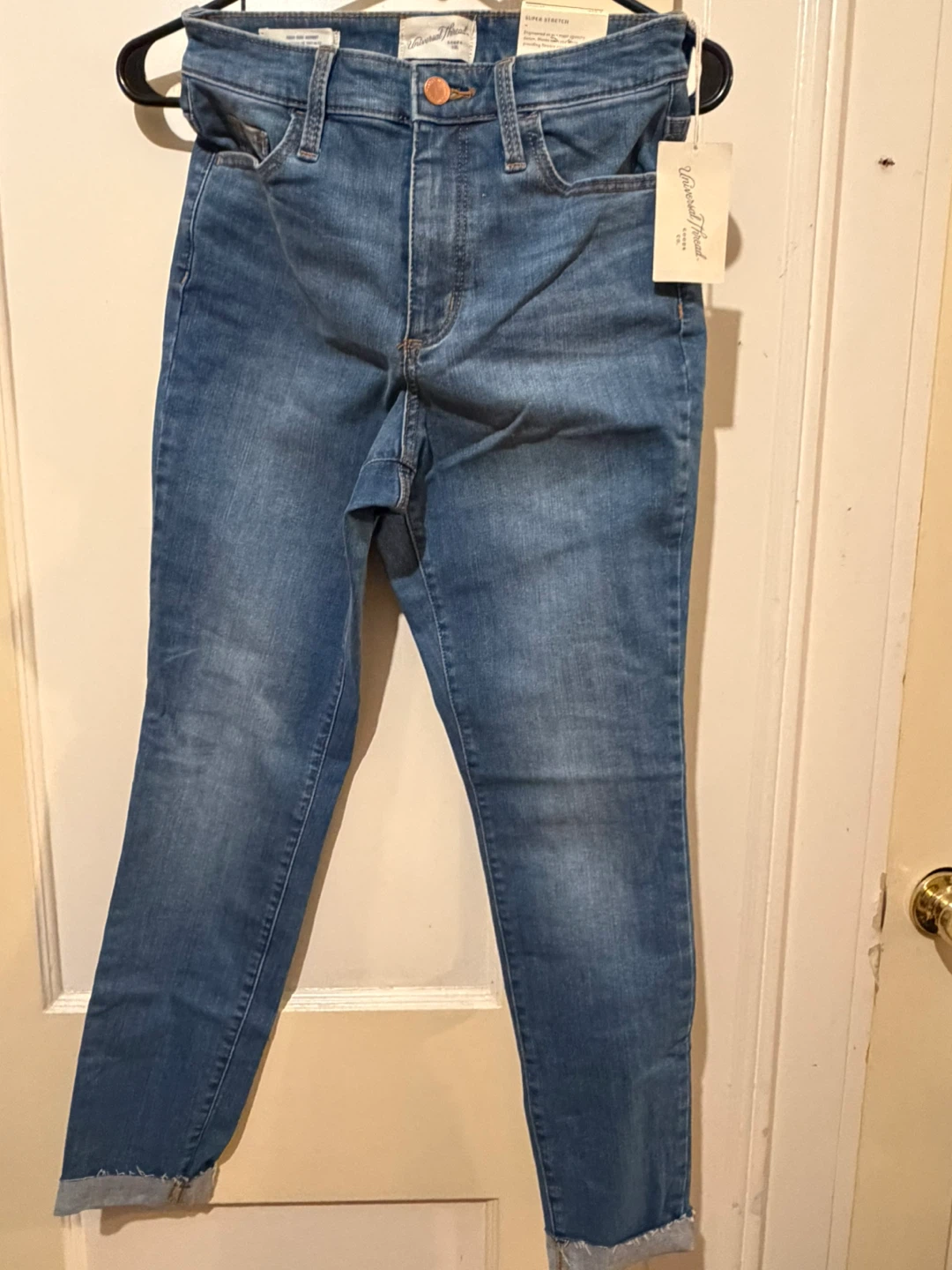 Universal Thread Women's Super Stretch ankle  Jeans Size 2R - photo 3