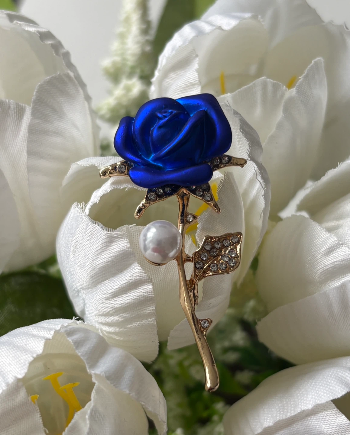 Beautiful Blue Rose and Pearl Brooch Pin - photo 4