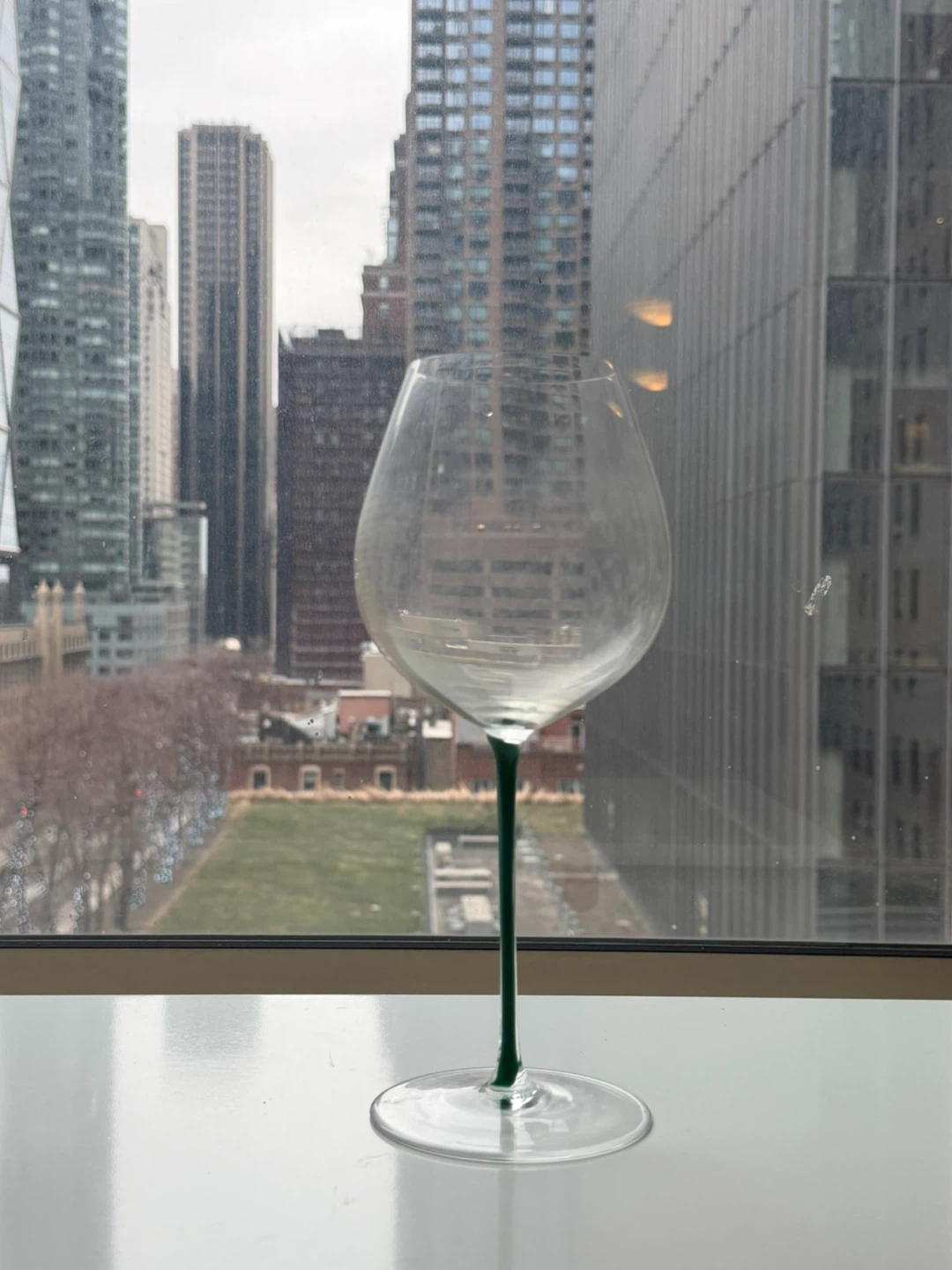 Green riedel wine glasses - photo 2
