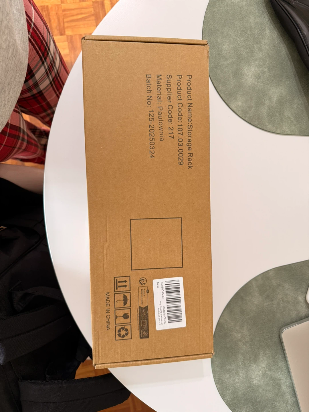 White Floating Shelves Set of 2 with Gold Brackets (Brand New) - photo 4