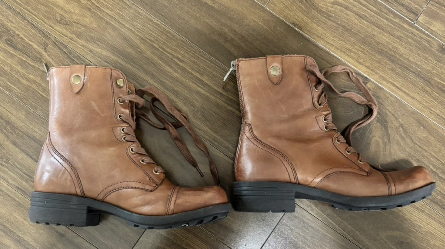 Women's Brown Leather Lace-Up Combat Boots