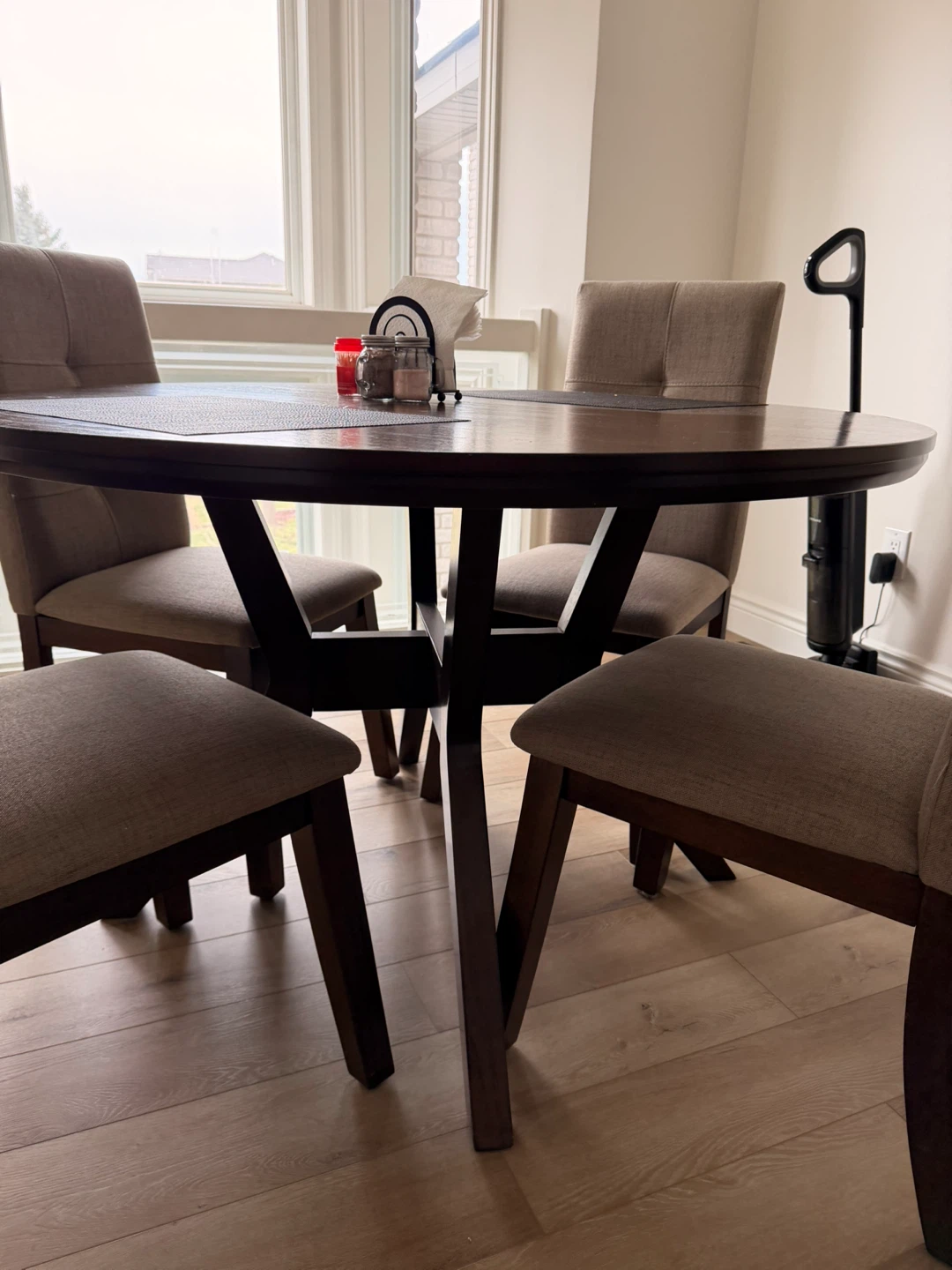 Round Dining Table with 4 Upholstered Chairs - photo 4