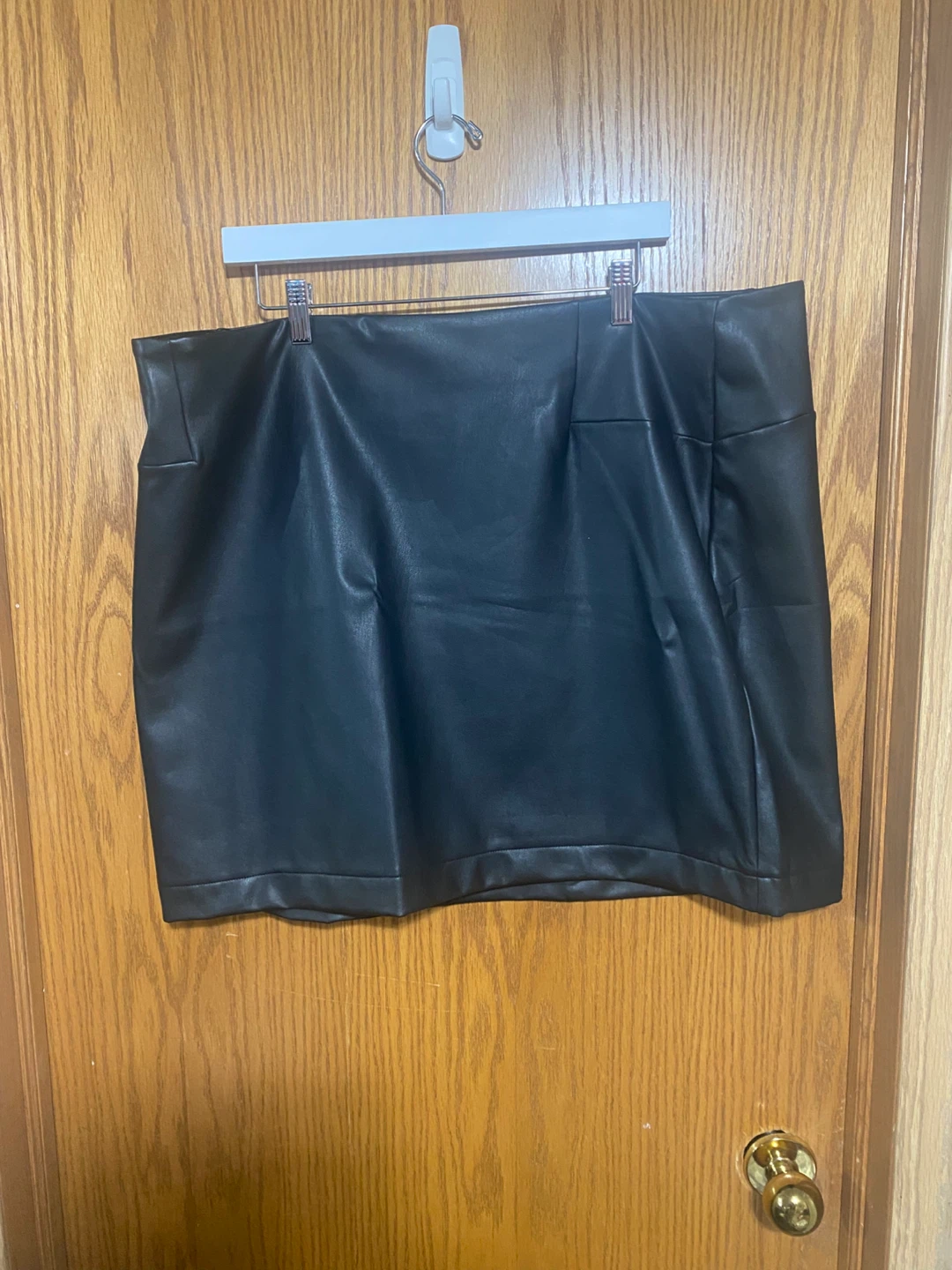 Plus size Faux leather mini skirt - photo 2