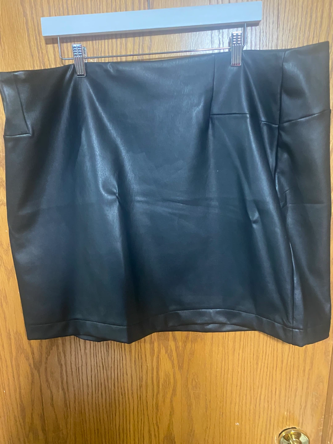 Plus size Faux leather mini skirt - photo 4