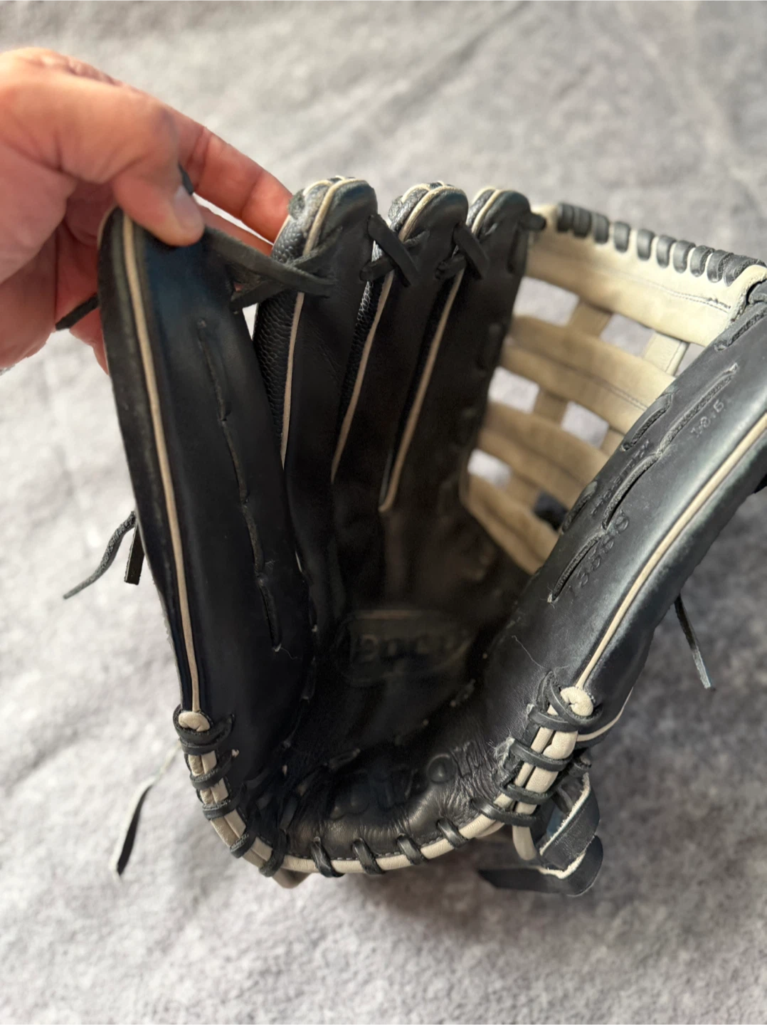 Wilson A2000 Superskin 13.5 Slopitch glove - photo 5