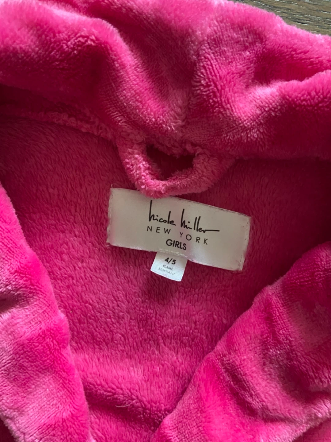 Nicole Miller Girls Hot Pink Plush Robe Size 4/5 - photo 2