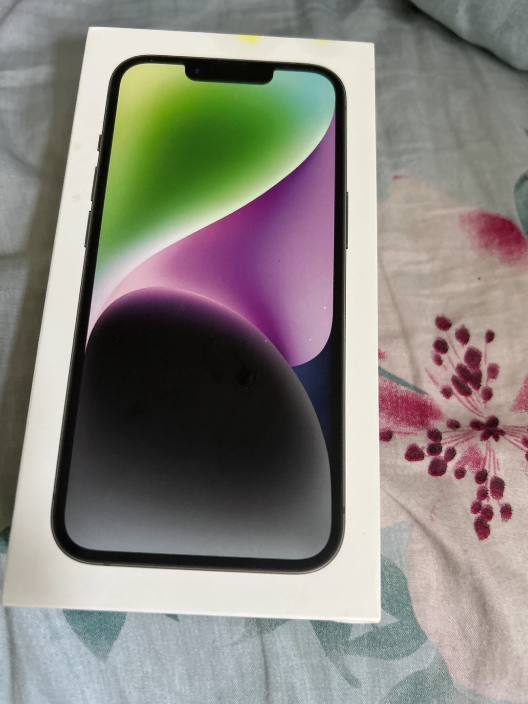Apple iphone 14 box