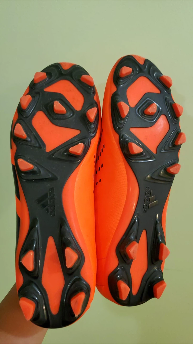 Adidas PREDATOR ACCURACY SOCCER CLEATS