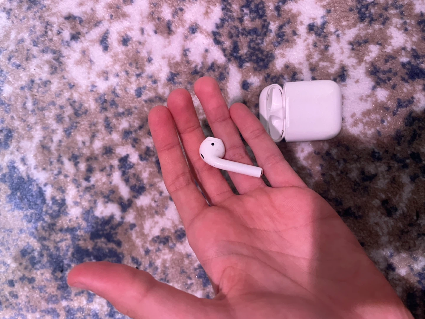Apple AirPods with Charging Case - photo 4