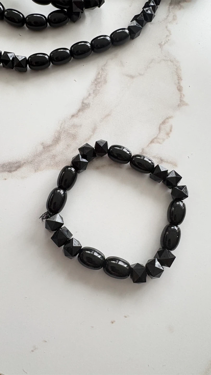 Black Beaded Necklace and Bracelet Set - photo 3