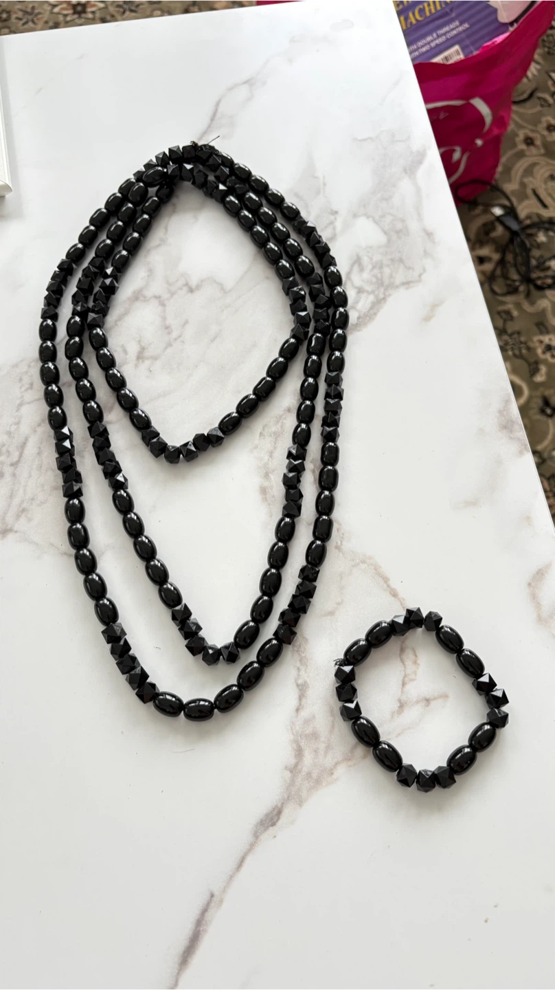 Black Beaded Necklace and Bracelet Set