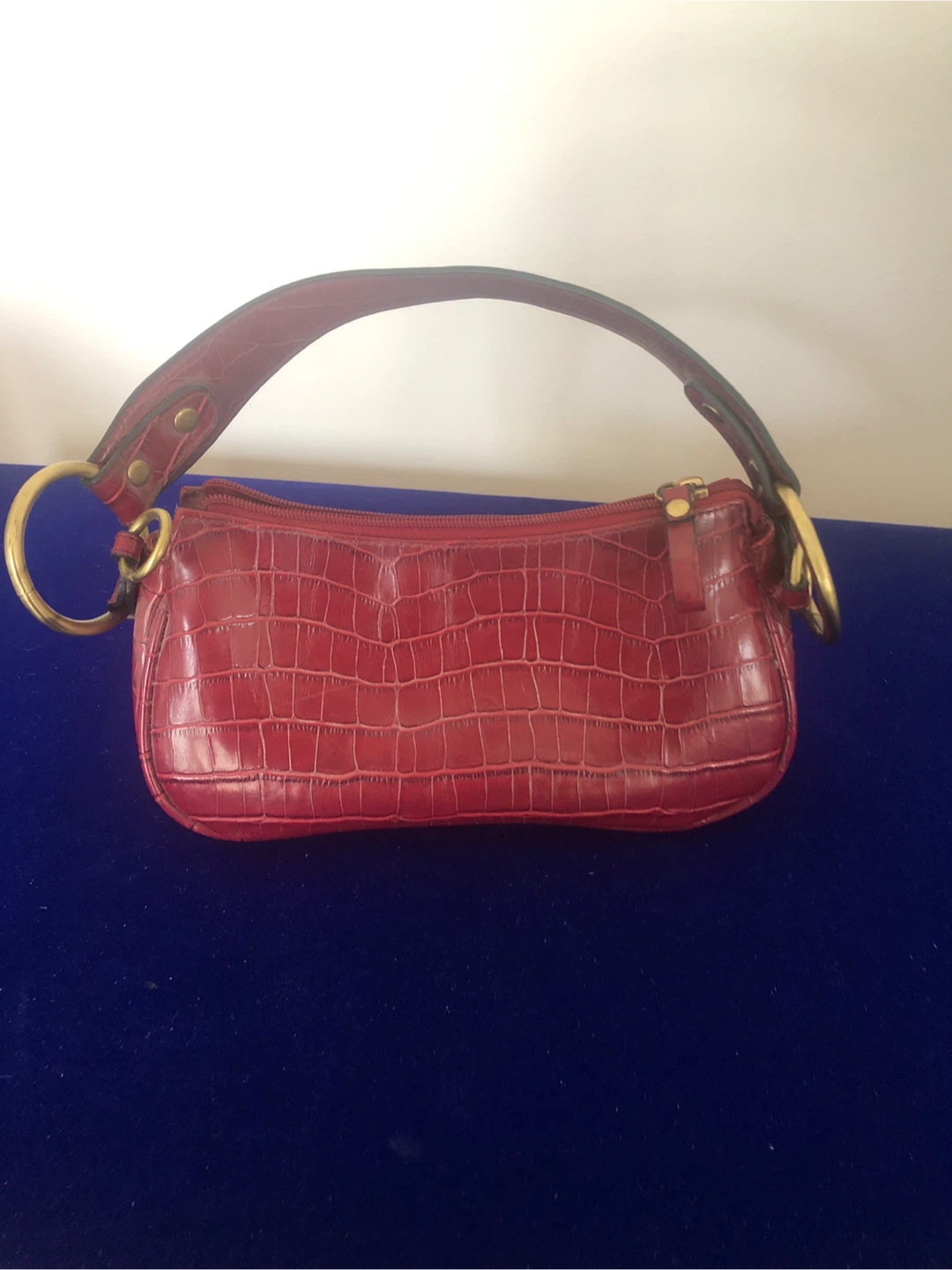 Red Croc-Embossed Shoulder Bag - photo 2