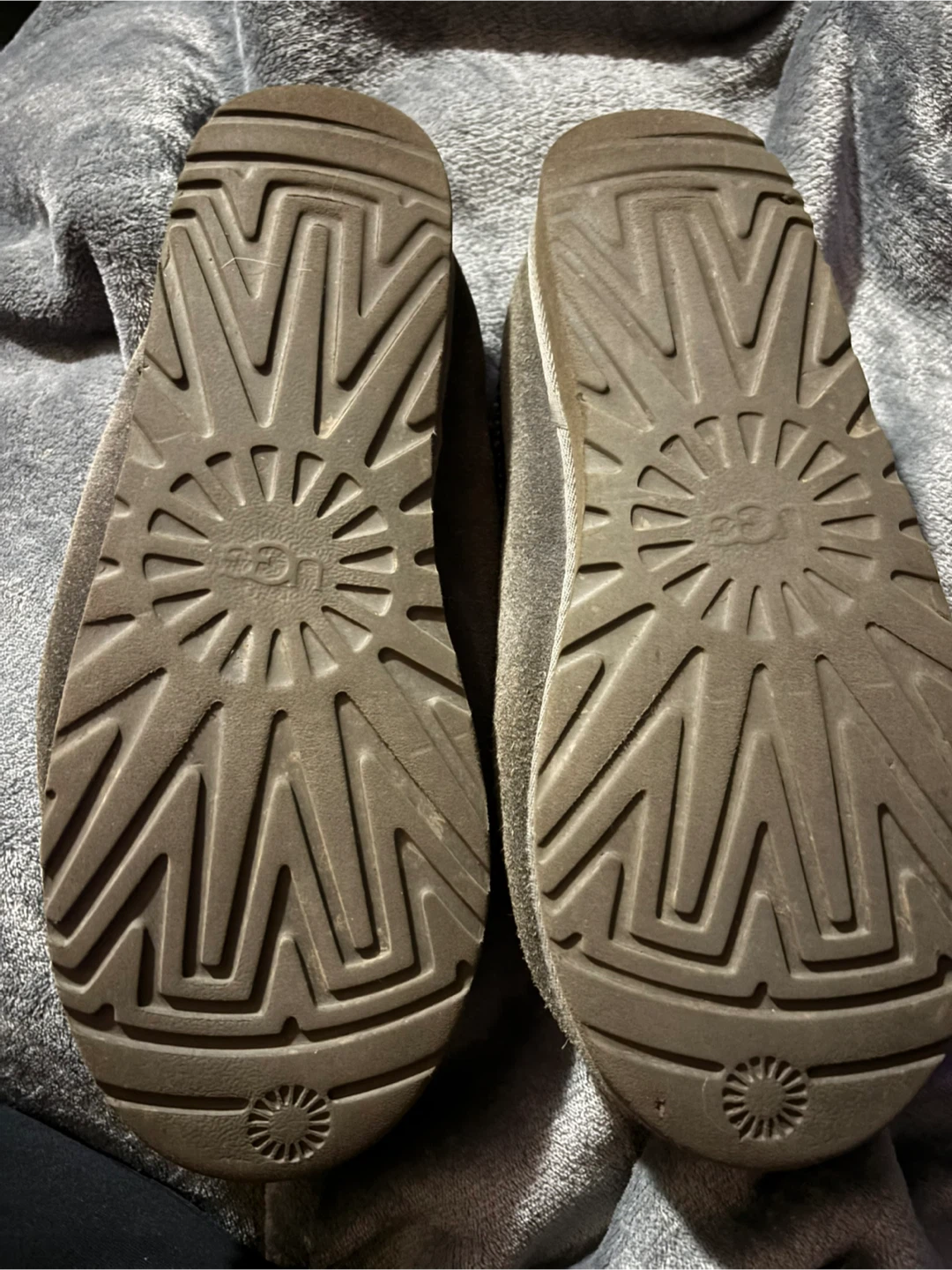 UGG House Slippers - Men's Size Medium - Brown - photo 2