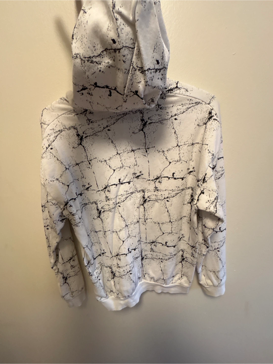 H&M White Graphic Hoodie - Kids Size 10-12A - photo 3