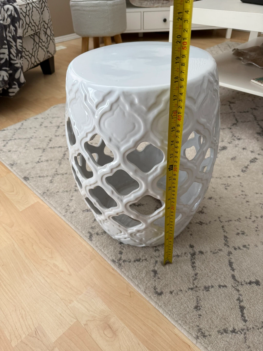 White Ceramic Garden Stool - photo 3