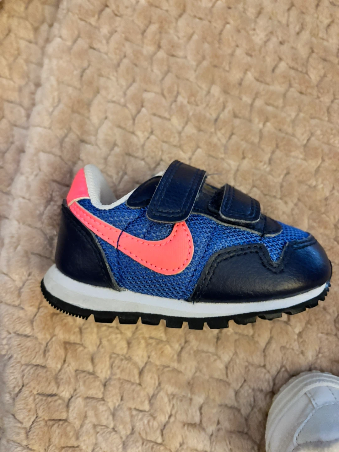 Toddler Nike Shoes - photo 3