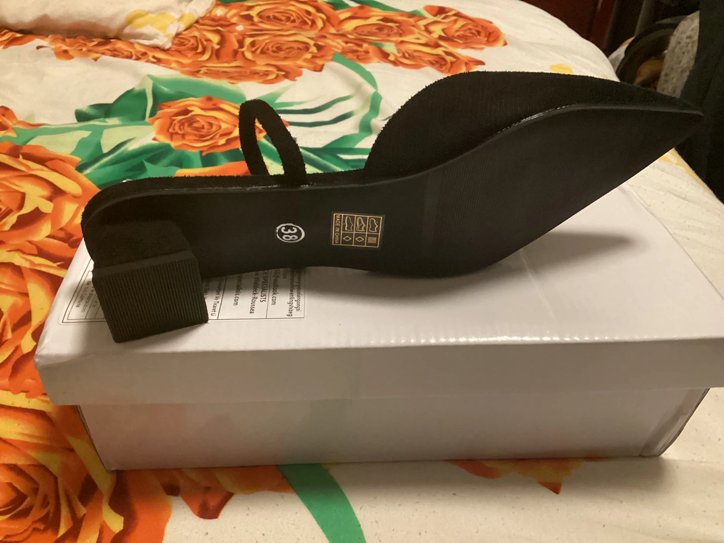 Black women's flats with strap - photo 3