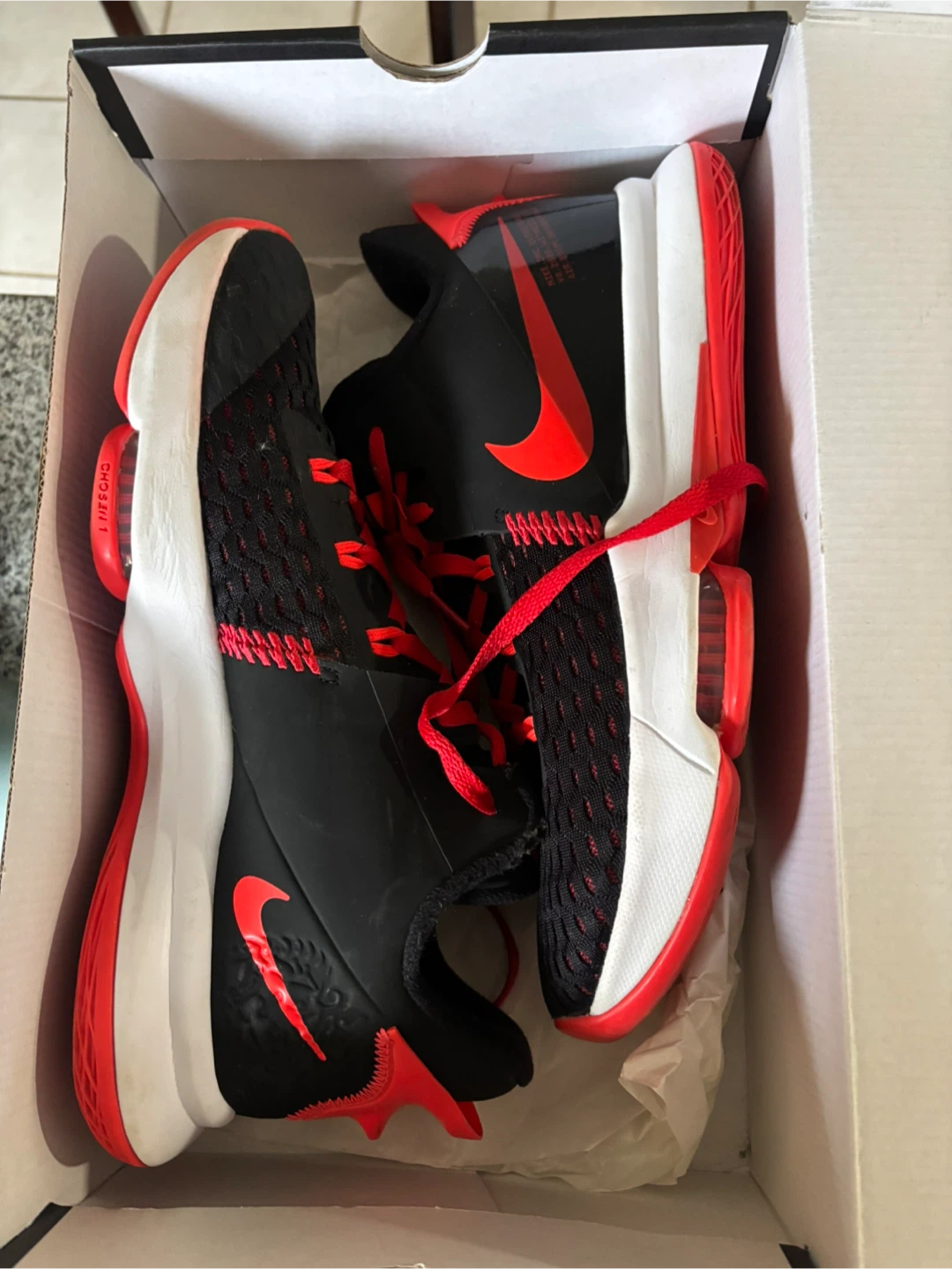 Nike LeBron Witness 5 Basketball Shoes