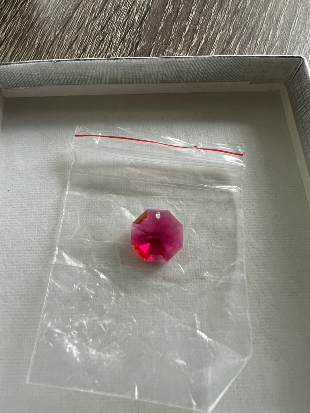 Small red crystal - photo 4