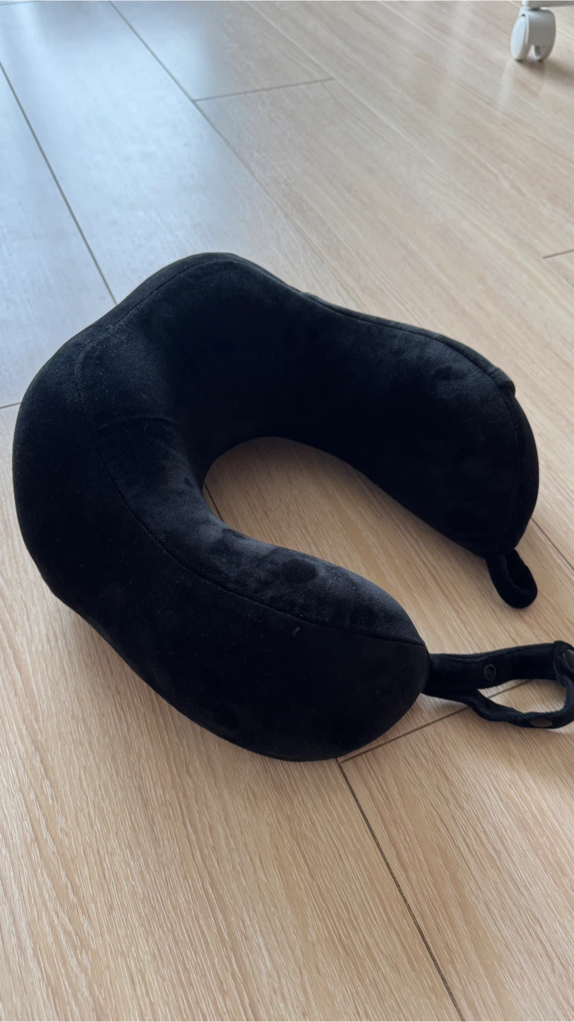 RauRac Black Travel Neck Pillow