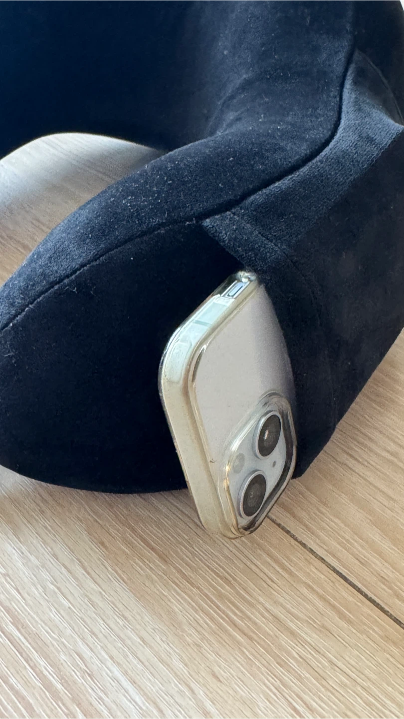 RauRac Black Travel Neck Pillow - photo 3