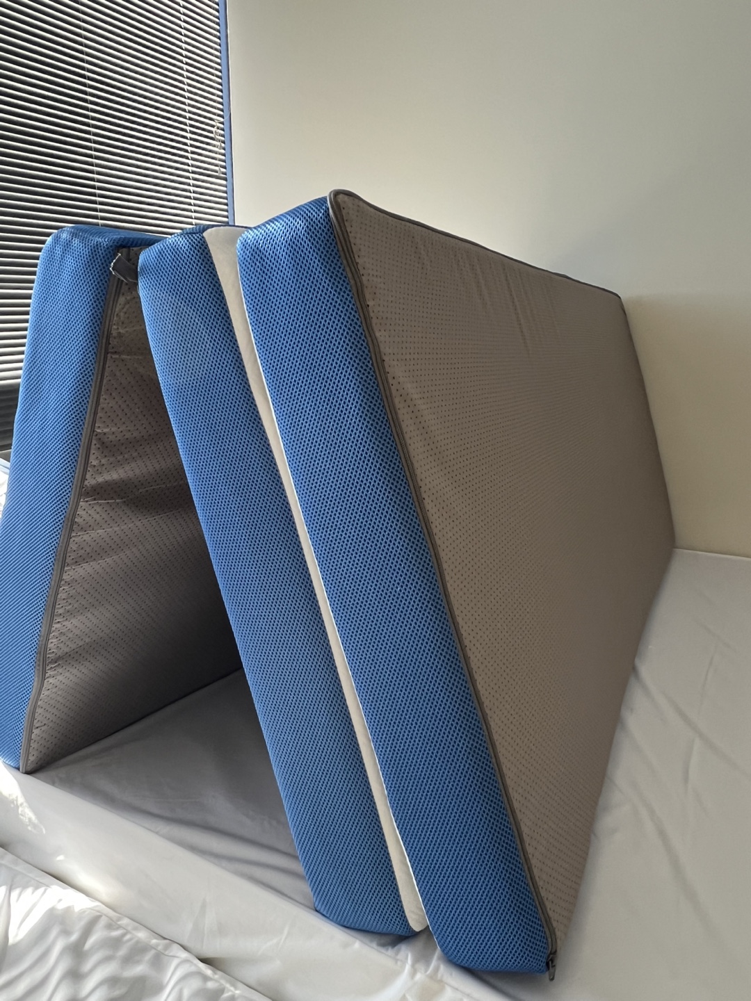 Foldable Queen Mattress with Carry Bag - photo 2