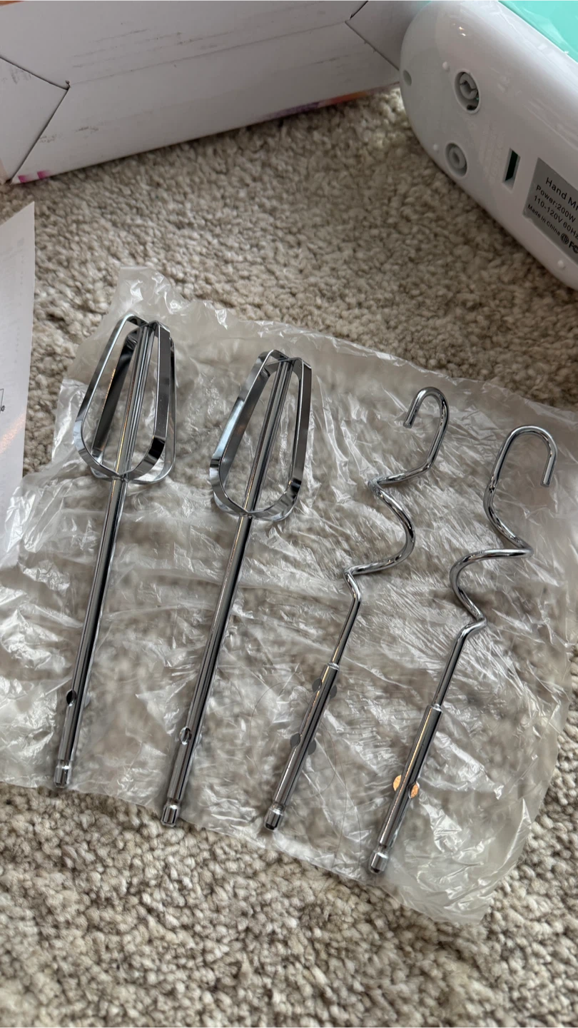 Super Hand Mixer 7 Speed - Includes Dough Hooks & Whiskers - photo 3