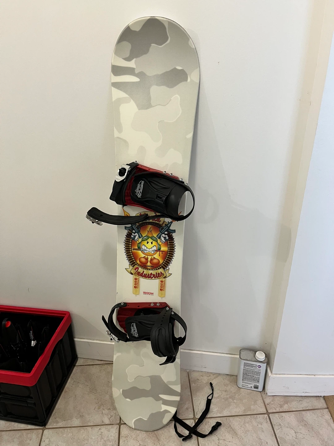 World Industries Snowboard 150cm with Bindings