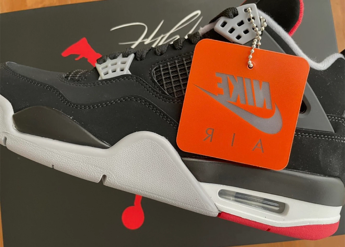 Nike Air Jordan 4 Retro "Bred" - photo 3