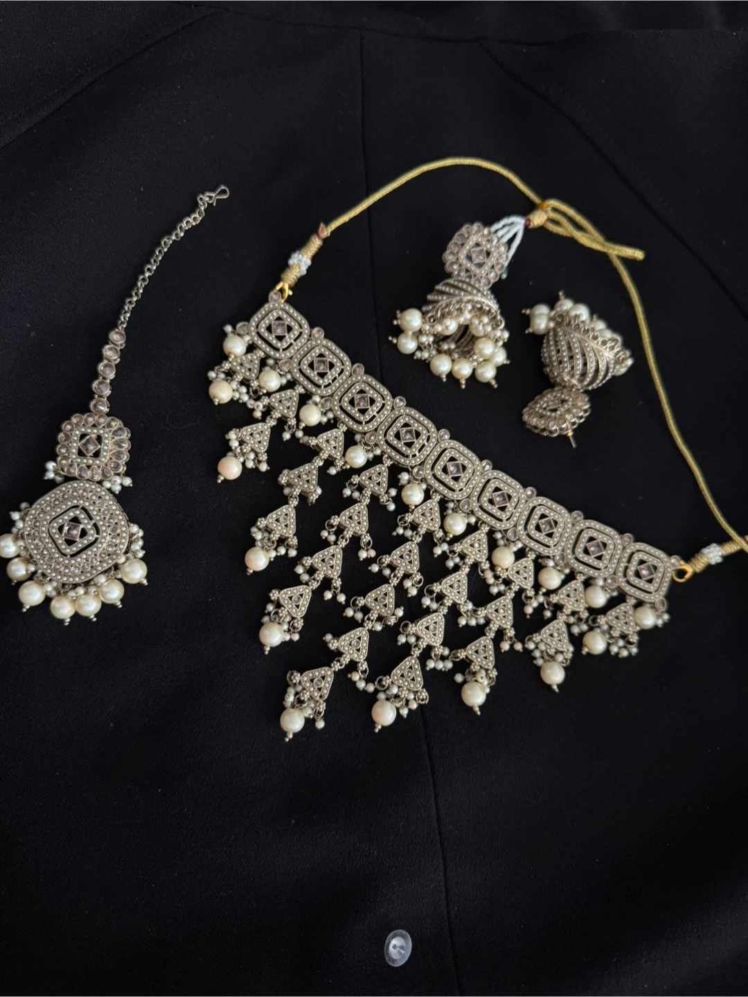 Traditional/Indian Choker Necklace with Earrings and Tikka - photo 2