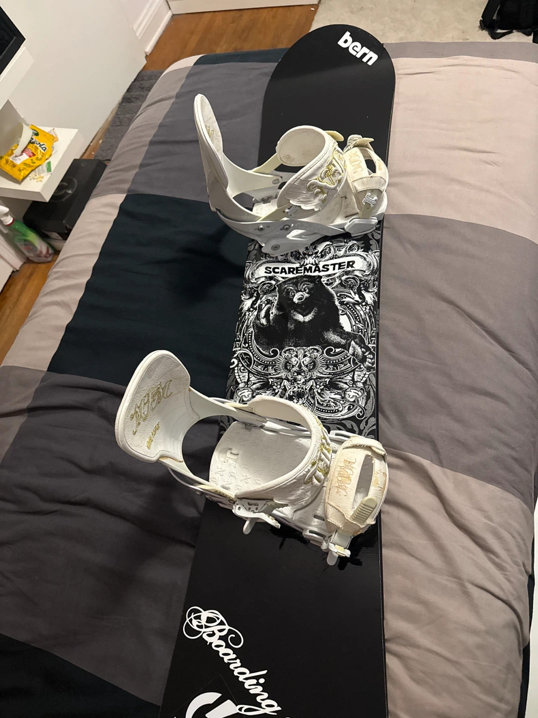 Capita Snowboard with Ride Scaremaster Bindings