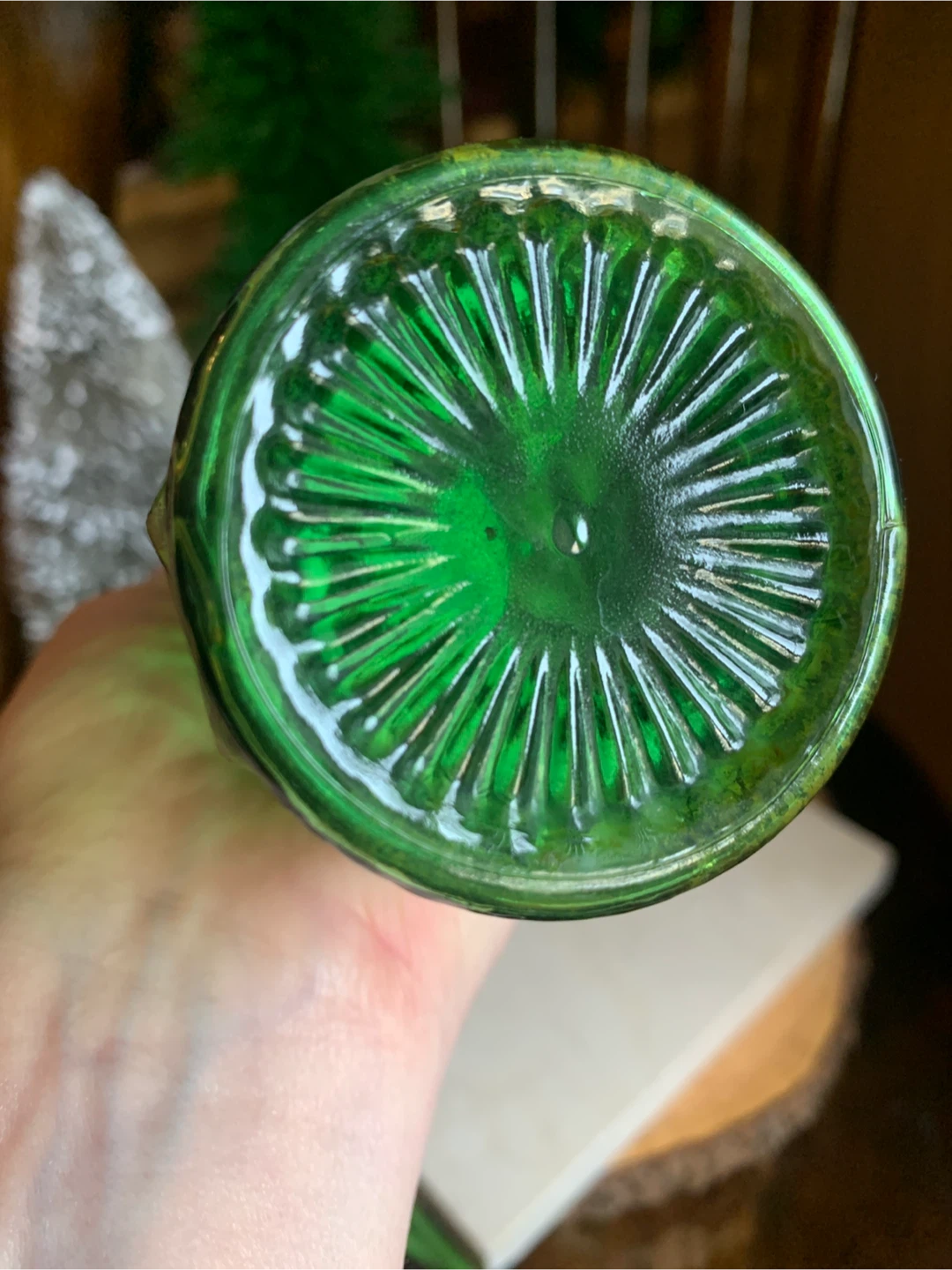 Vintage Emerald Green Glass Bud Vase - photo 3