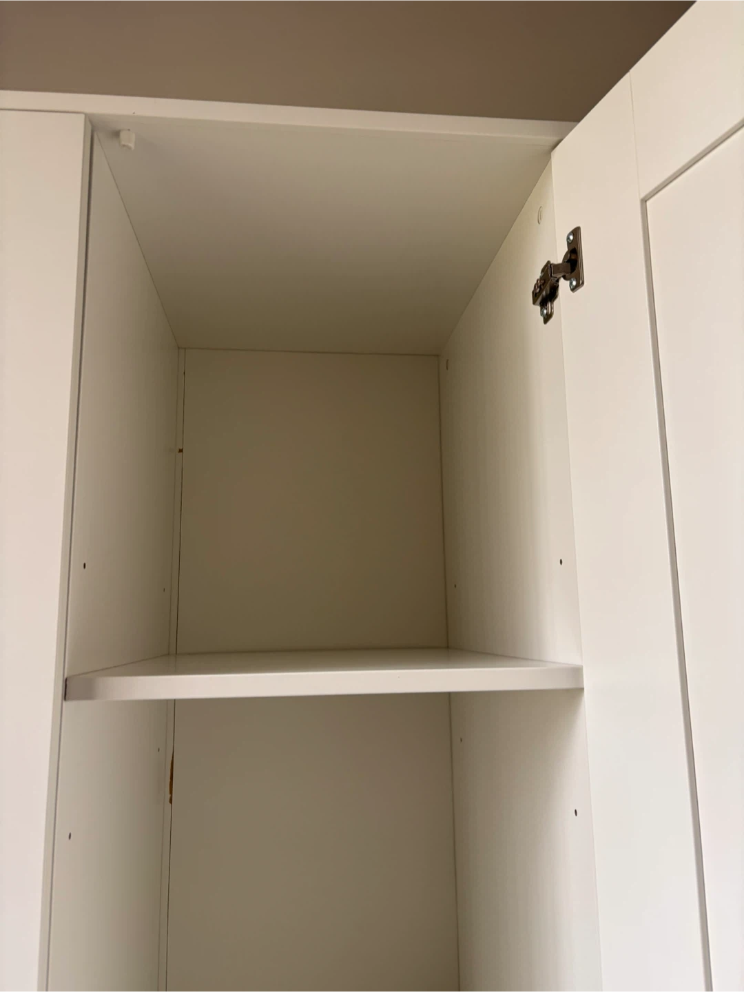White 3 Door Wardrobe with Mirror Doors - photo 5