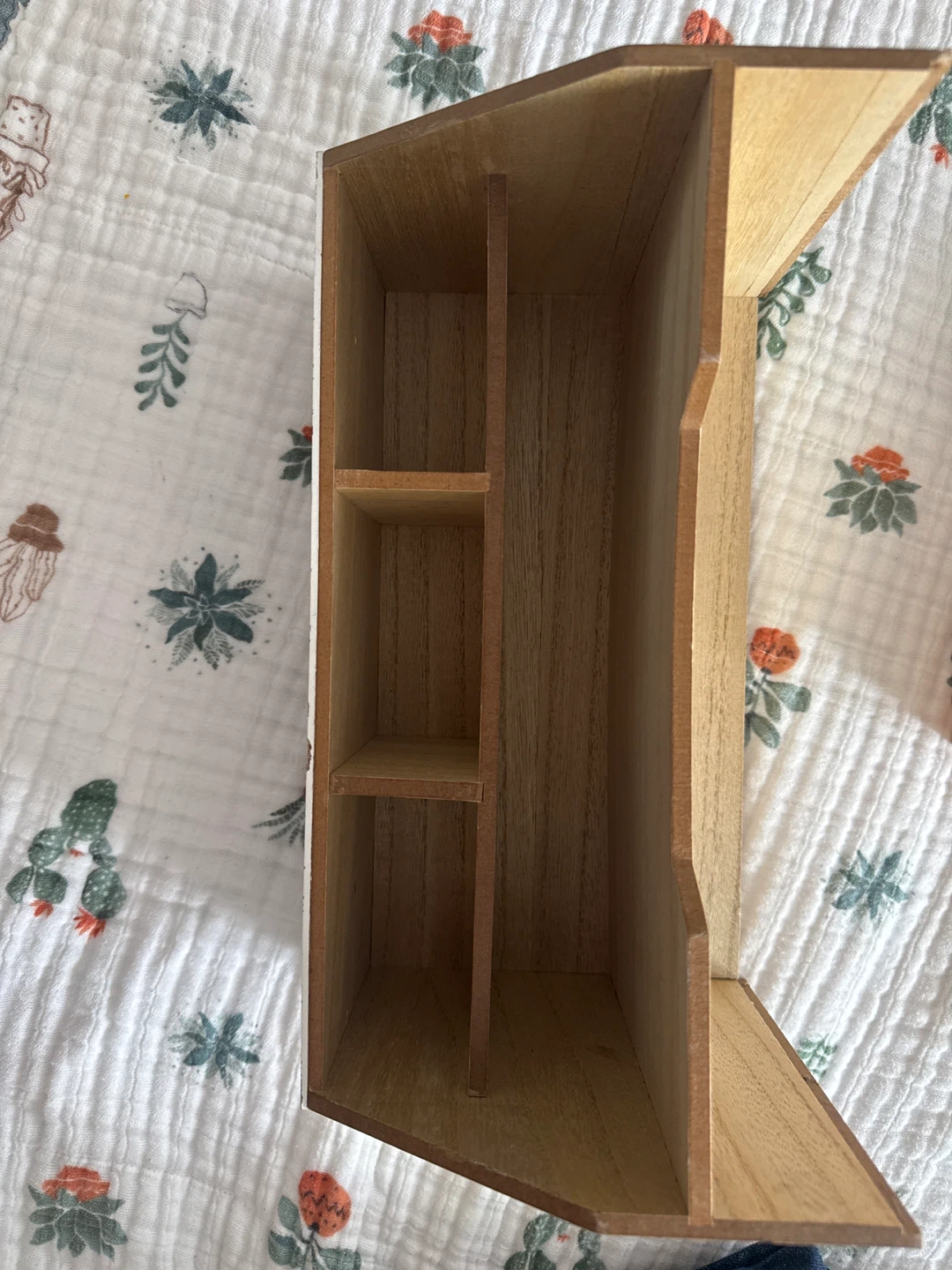 Wooden Desk Organizer with White Decorative Front - photo 2